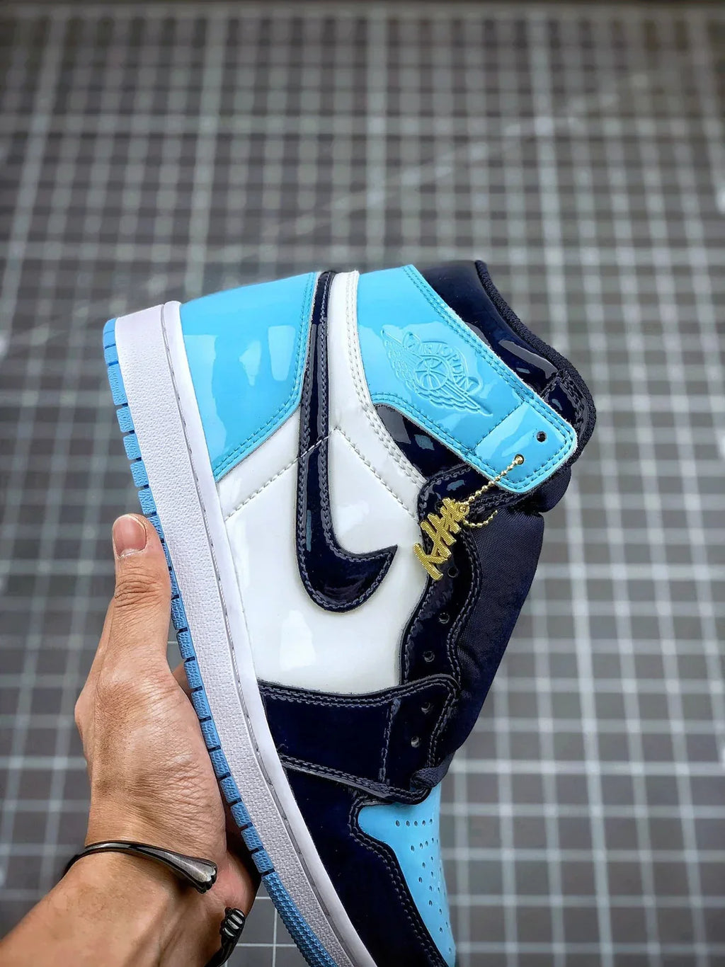 (AIR JORDAN 1 HIGH