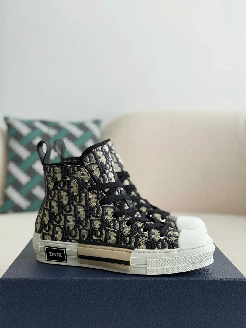 DIOR SNEAKER