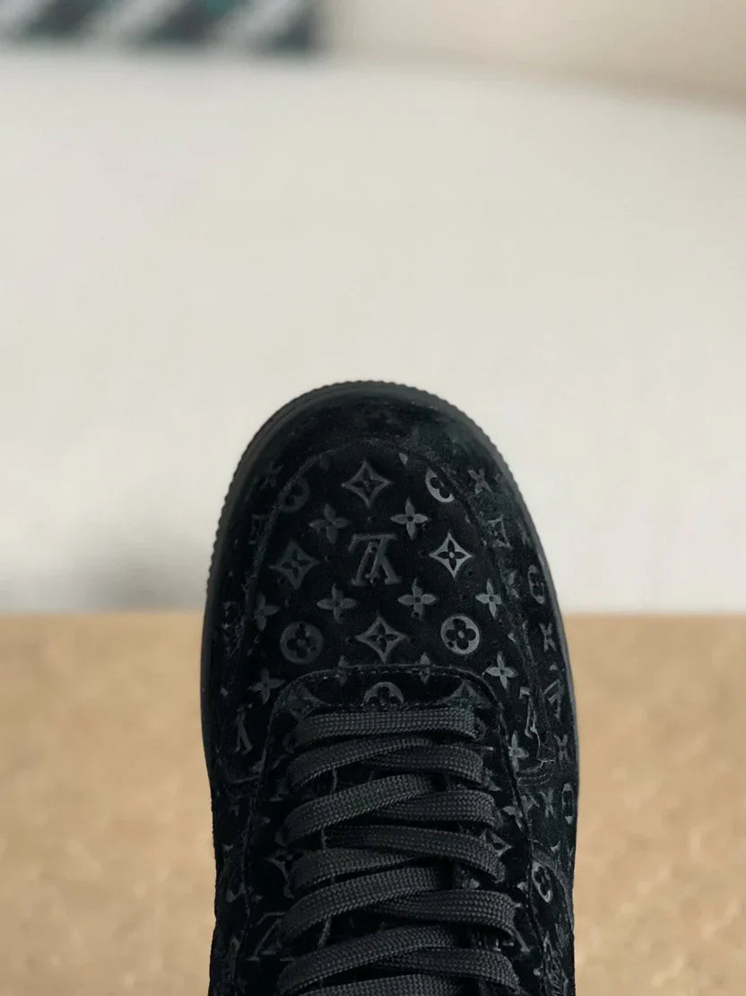 AIR FORCE 1 X LOUIS VUITTON